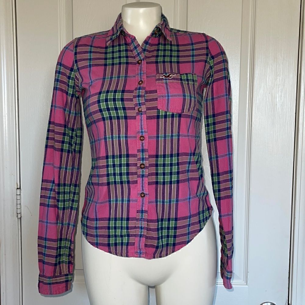 HOLLISTER pink and plaid and green button down shirt size xs